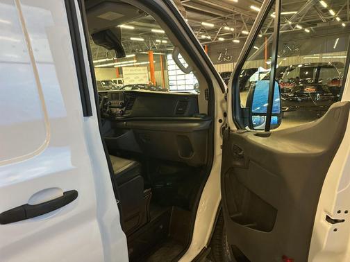 Oxford White 2020 Ford Transit-250 Base