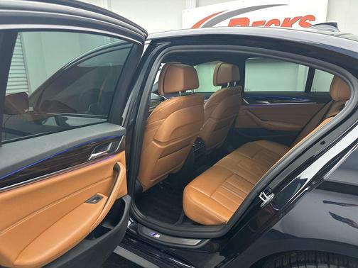 Carbon Black Metallic 2018 BMW 530e iPerformance