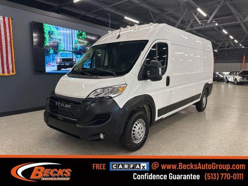 Bright White Clearcoat 2024 RAM ProMaster 2500 Tradesman