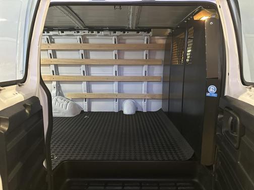 2024 GMC Savana 2500 Work Van