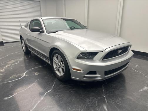 2013 Ford Mustang V6