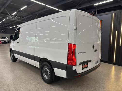 2022 Mercedes-Benz Sprinter 1500 Standard Roof I4