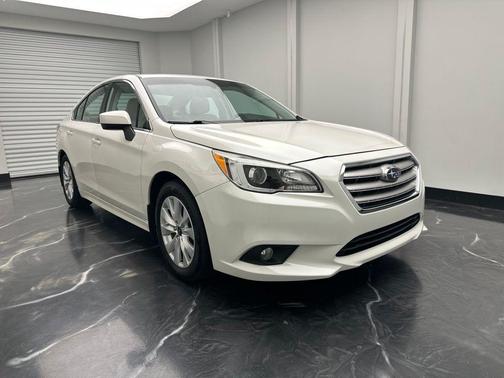 Crystal White Pearl 2016 Subaru Legacy Premium