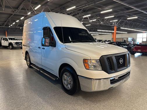 2021 Nissan NV Cargo NV3500 HD S V8