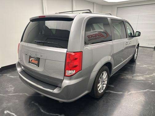 Billet Silver Metallic Clearcoat 2019 Dodge Grand Caravan SXT