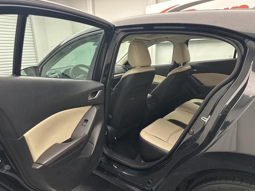 2014 Mazda Mazda3 s Grand Touring