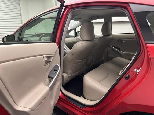 2013 Toyota Prius Three