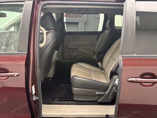 Venetian Red 2017 Kia Sedona LX
