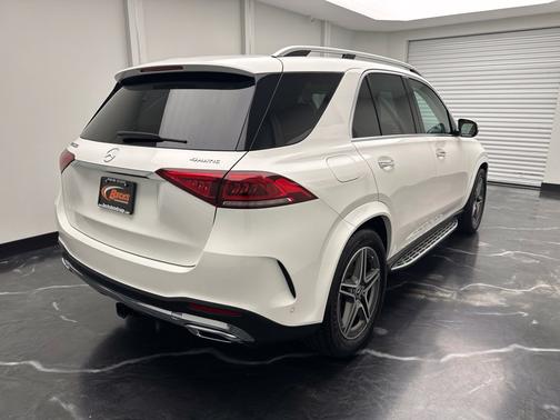 White 2022 Mercedes-Benz GLE 350 4MATIC