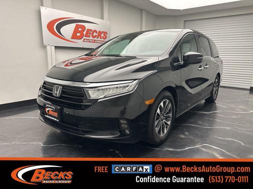 Crystal Black Pearl 2024 Honda Odyssey EX-L