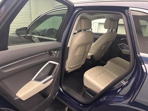 2019 Audi Q3 2.0T Premium Plus