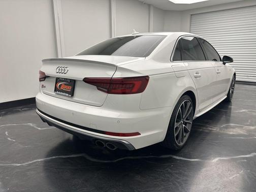 Ibis White 2018 Audi S4 3.0T Premium Plus