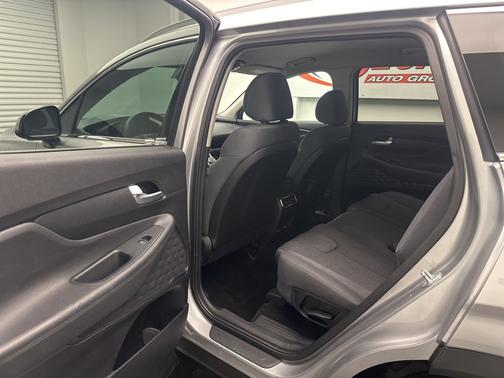 Shimmering Silver Pearl 2022 Hyundai SANTA FE SEL