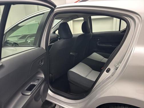 2016 Toyota Prius c Four