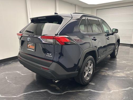 2023 Toyota RAV4 Hybrid XLE