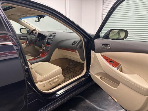 Black 2010 Lexus ES 350 Base