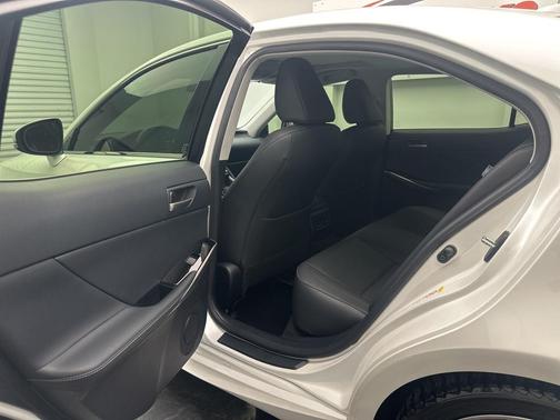 2018 Lexus IS 300 Base