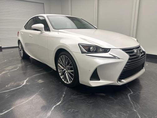 2018 Lexus IS 300 Base