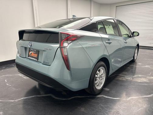 2016 Toyota Prius Two Eco