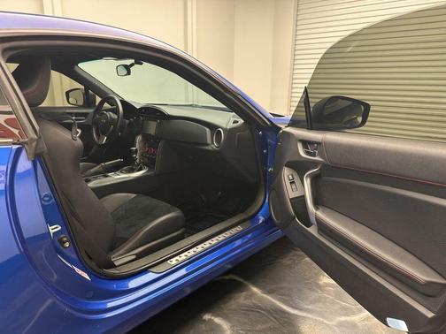 WR Blue Pearl 2016 Subaru BRZ Limited
