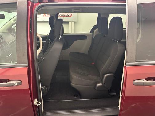 Octane Red Pearlcoat 2019 Dodge Grand Caravan SE