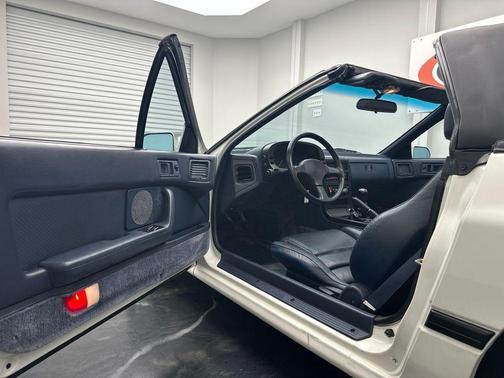 White 1988 Mazda RX-7 Base