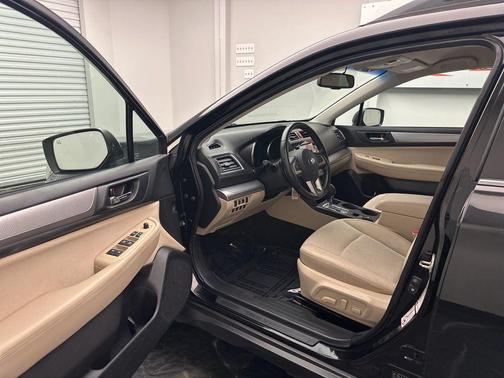 Crystal Black Silica 2015 Subaru Outback 2.5i Premium
