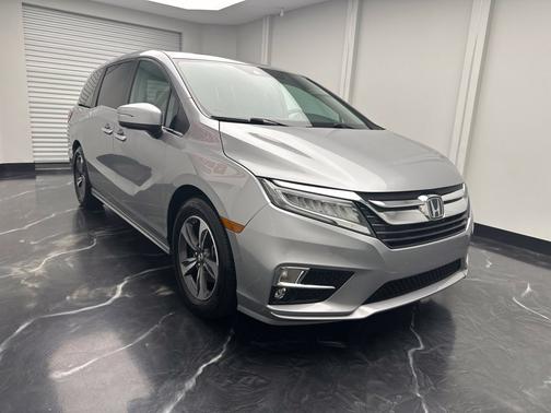 Gray 2018 Honda Odyssey Touring
