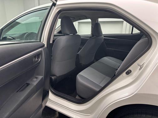 Super White 2015 Toyota Corolla L