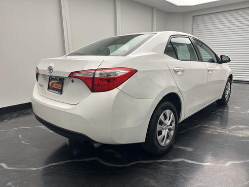 Super White 2015 Toyota Corolla L