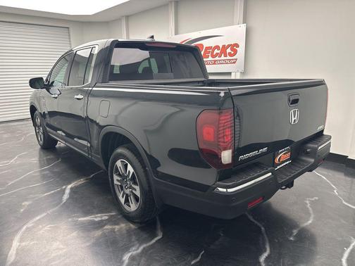 Crystal Black Pearl 2018 Honda Ridgeline RTL-E