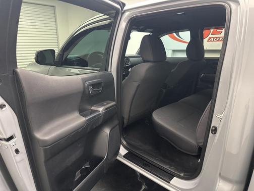 2018 Toyota Tacoma TRD Sport