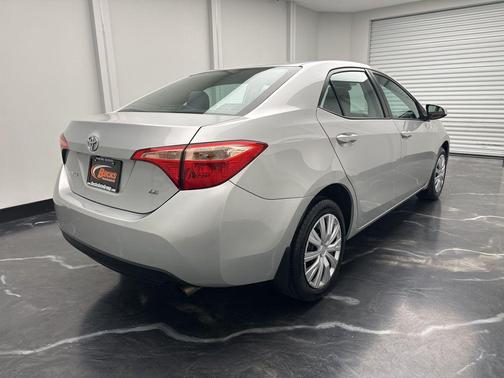 Classic Silver Metallic 2017 Toyota Corolla LE