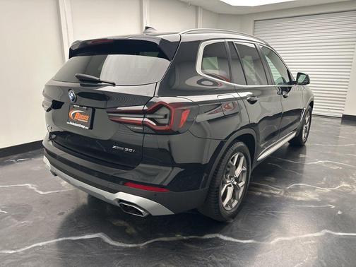 Black Sapphire Metallic 2022 BMW X3 xDrive30i