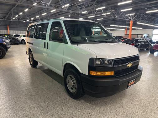 2022 Chevrolet Express 2500 RWD 2500 Regular Wheelbase WT