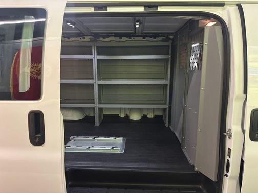 2022 Chevrolet Express 2500 RWD 2500 Regular Wheelbase WT