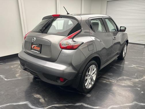2015 Nissan Juke S