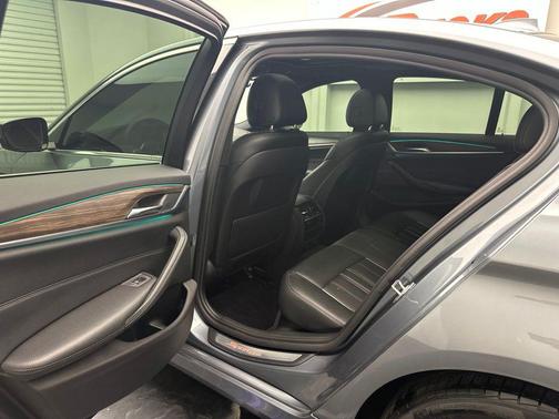 Bluestone Metallic 2019 BMW 540 xDrive