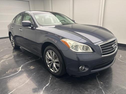 2011 INFINITI M37x Base