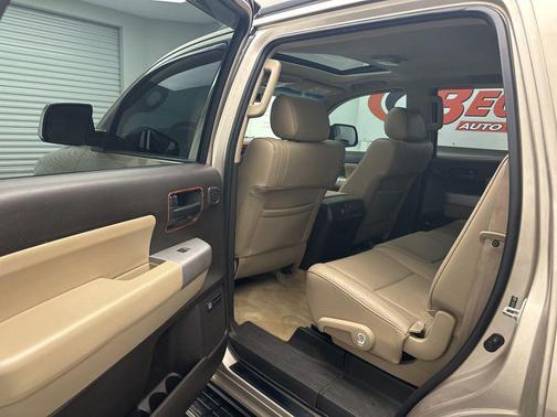 Desert Sand Mica 2008 Toyota Sequoia SR5