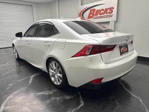 2016 Lexus IS 300 Base