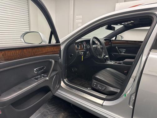 2015 Bentley Flying Spur Base