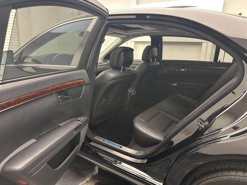 2013 Mercedes-Benz S-Class 4MATIC