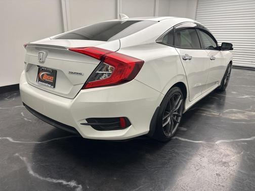 2016 Honda Civic Touring