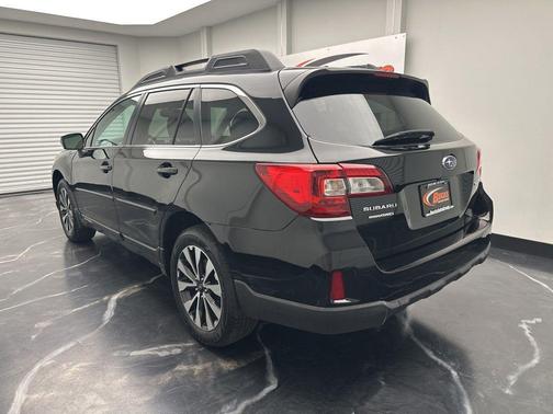 Crystal Black Silica 2015 Subaru Outback 2.5i Limited