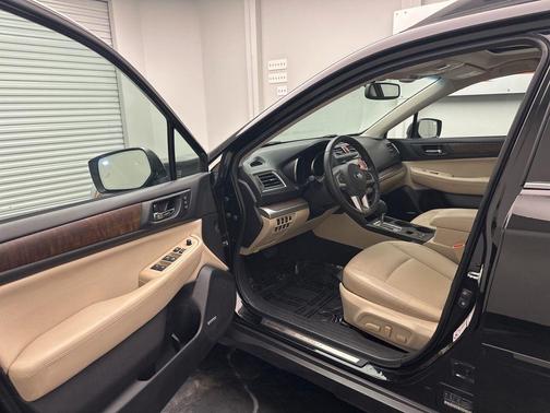 Crystal Black Silica 2015 Subaru Outback 2.5i Limited