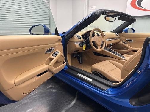 2016 Porsche Boxster Black Edition
