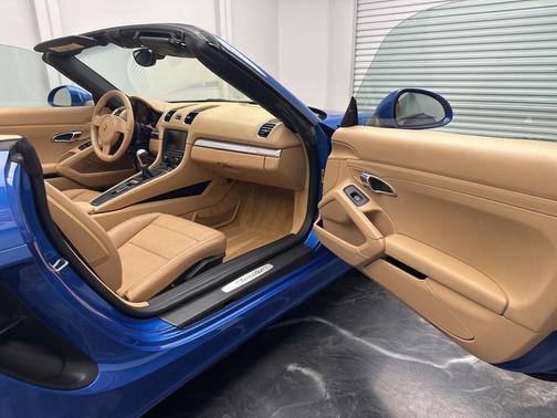 2016 Porsche Boxster Black Edition