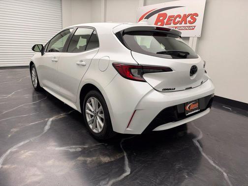 Wind Chill Pearl 2023 Toyota Corolla SE