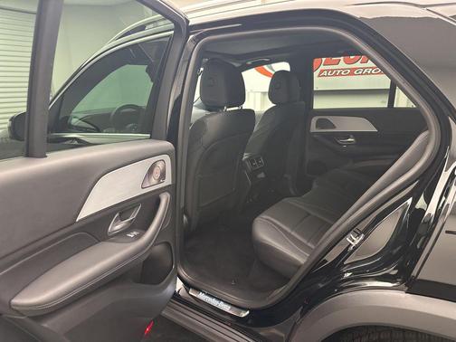 Black 2025 Mercedes-Benz GLE 350 4MATIC